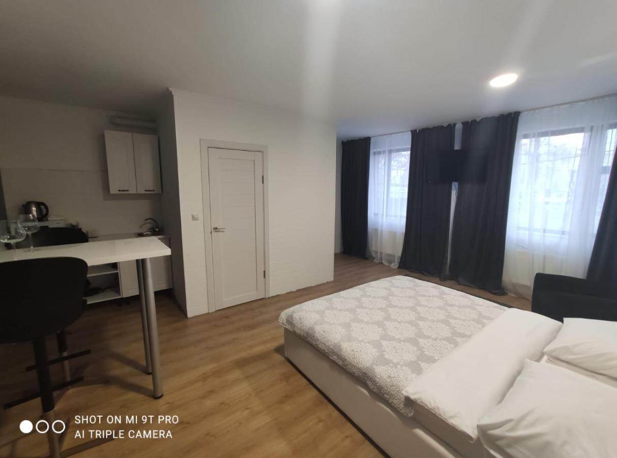 Studio In The Center Apartment Кишинев Екстериор снимка