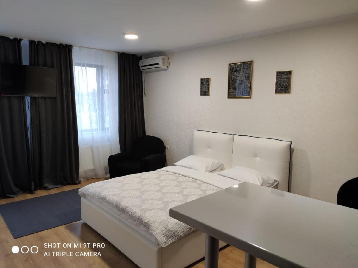 Studio In The Center Apartment Кишинев Екстериор снимка