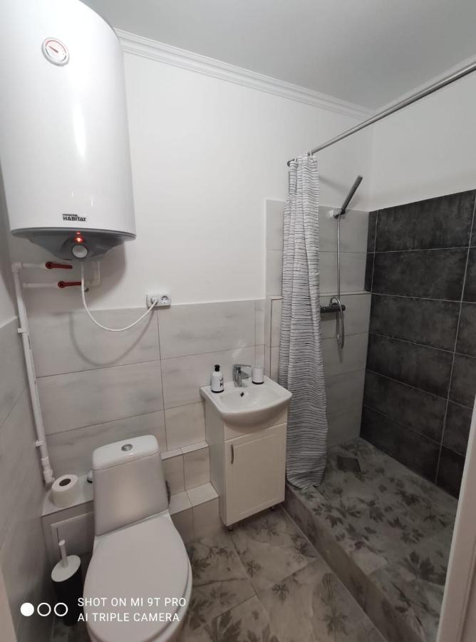 Studio In The Center Apartment Кишинев Екстериор снимка